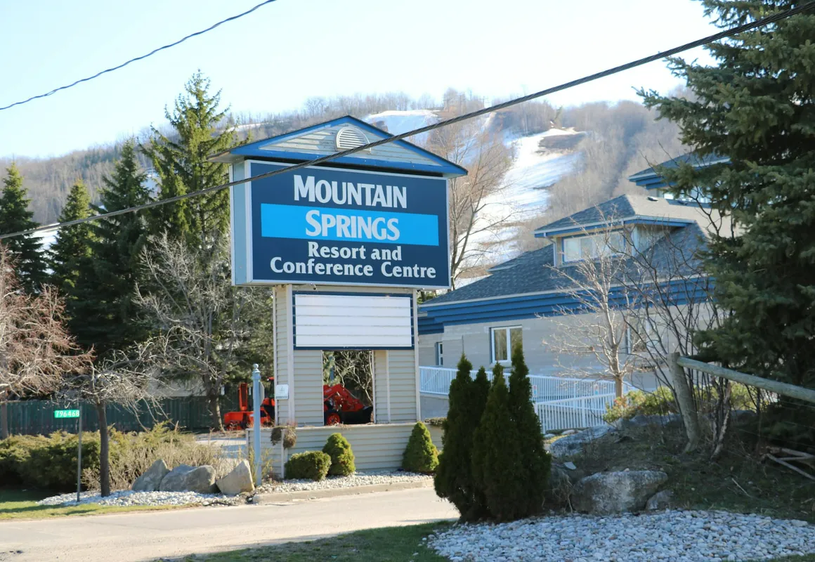 Blue Mountain Springs Resort hotel hero