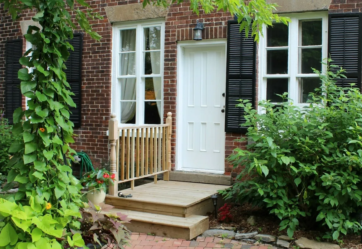 Auberge Chesley's Inn hotel hero