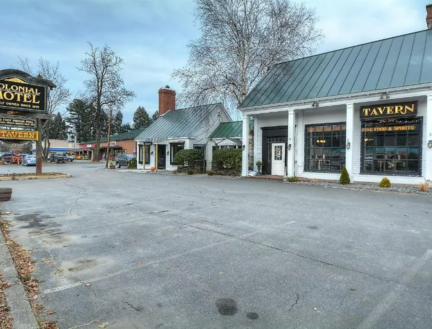 Colonial Motel And Spa hotel detail image 3