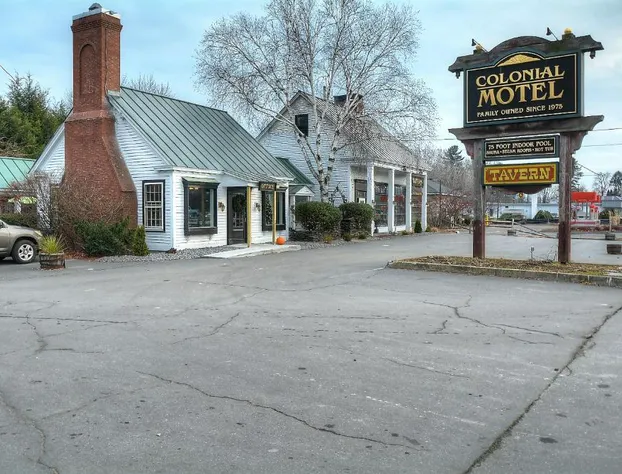 Colonial Motel And Spa hotel detail image 4