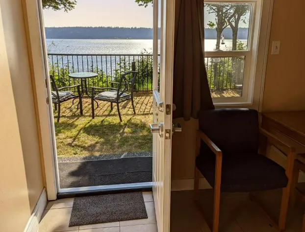 Above Tide Motel hotel detail image 3