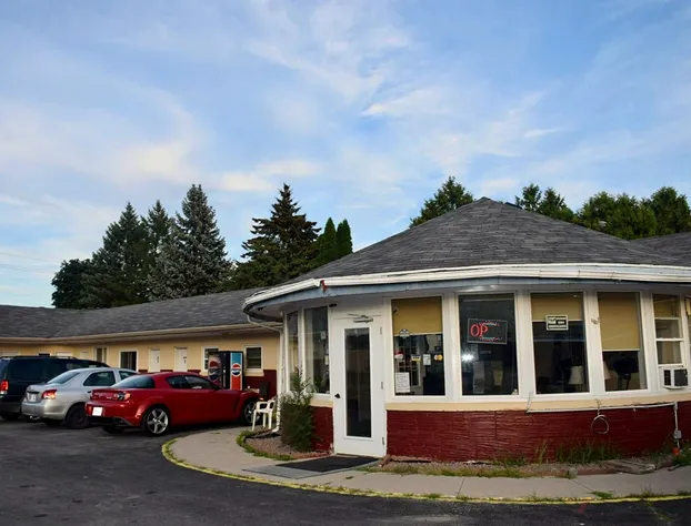 Le Grand Kent Motel hotel detail image 1