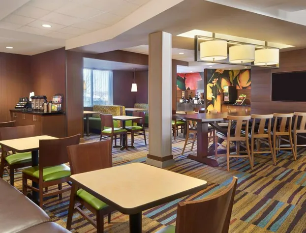 Fairfield Inn & Suites by Marriott Barrie hotel detail image 3