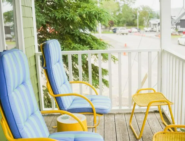 The Water's Edge Inn and Gal hotel detail image 4