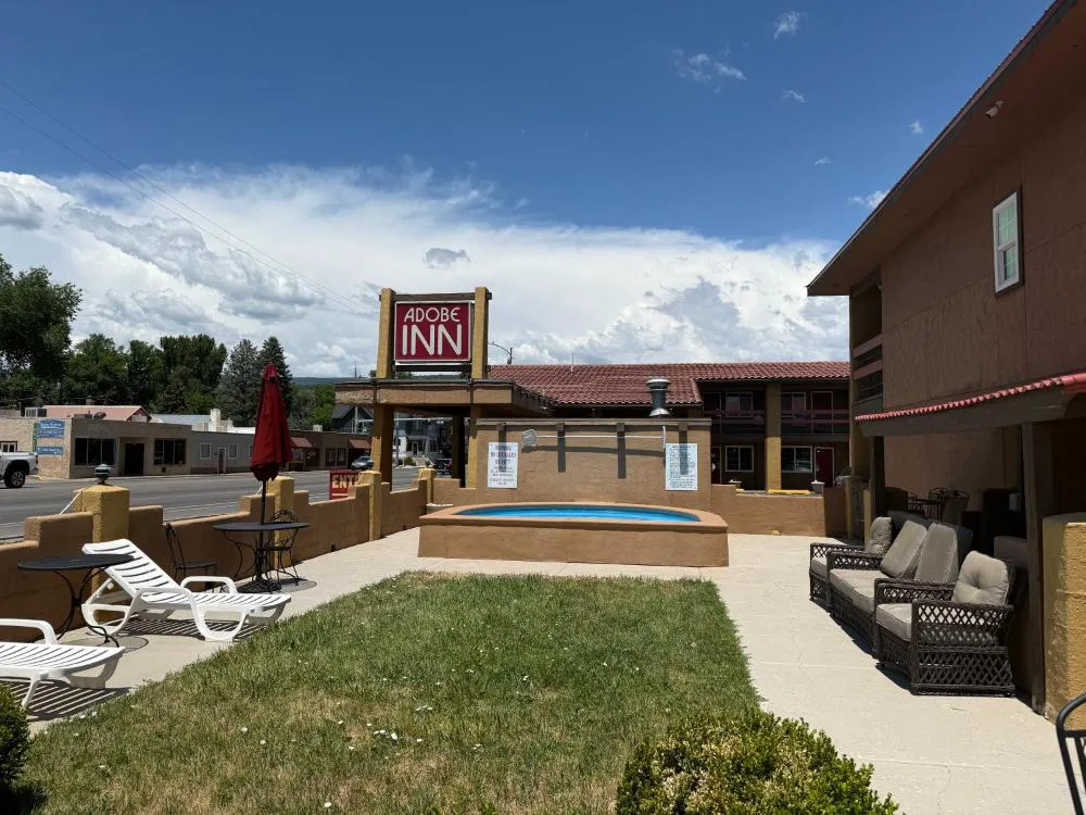 Adobe Inn hotel hero