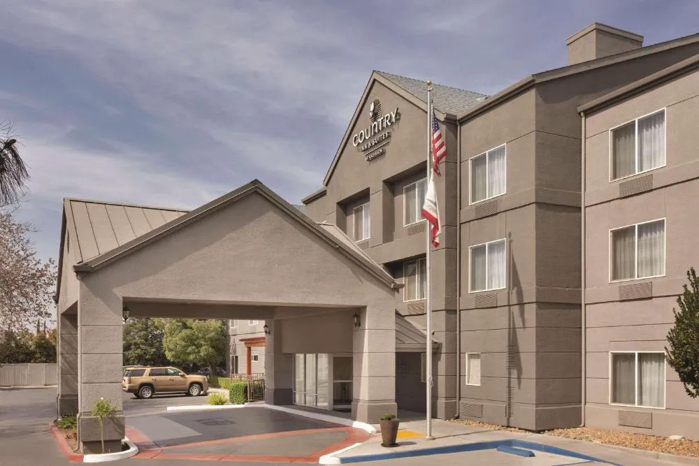 Country Inn & Suites by Radisson, Fresno North, CA hotel hero