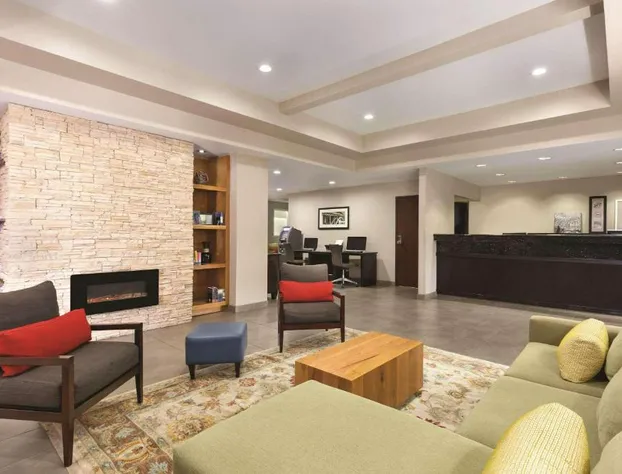 Country Inn & Suites by Radisson, Fresno North, CA hotel detail image 3