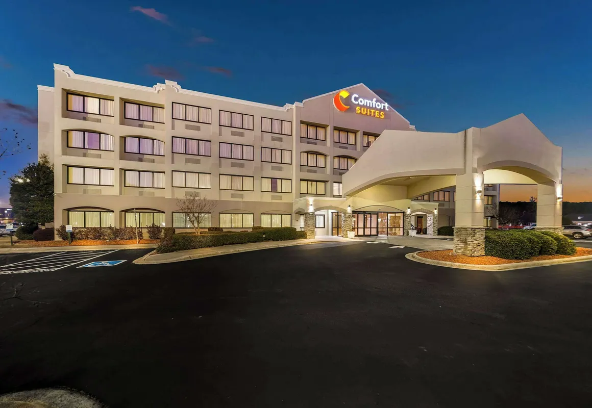 Comfort Suites Lumberton North hotel hero