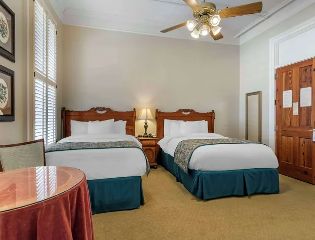 Windsor Hotel, an Ascend Collection Hotel hotel detail image 3