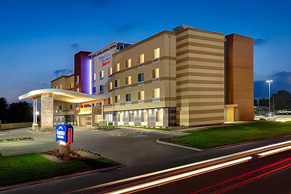 Fairfield Inn & Suites by Marriott Camarillo hotel hero