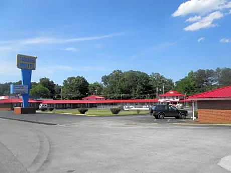 Cascades Motel - Chattanooga hotel hero