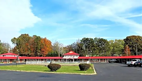 Cascades Motel - Chattanooga hotel detail image 1