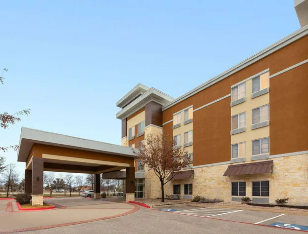 La Quinta Inn & Suites by Wyndham Austin - Cedar Park hotel detail image 3