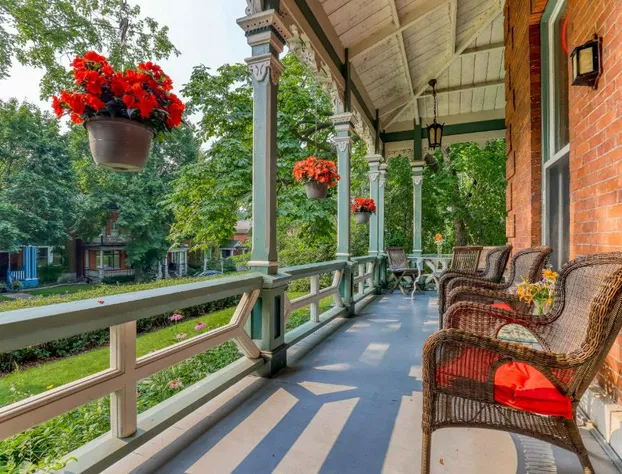 Hochelaga Inn hotel detail image 2