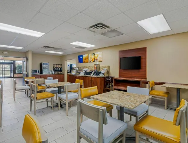 Comfort Inn Bismarck hotel detail image 3