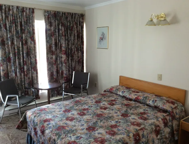 Embassy Motel hotel detail image 4