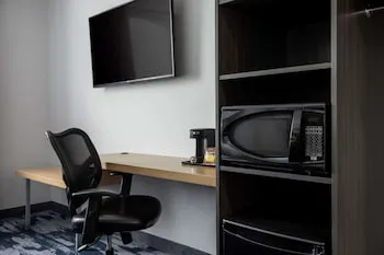 Quality Inn and Suites Winnipeg hotel detail image 4