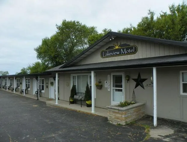 Lakeview Motel hotel detail image 1