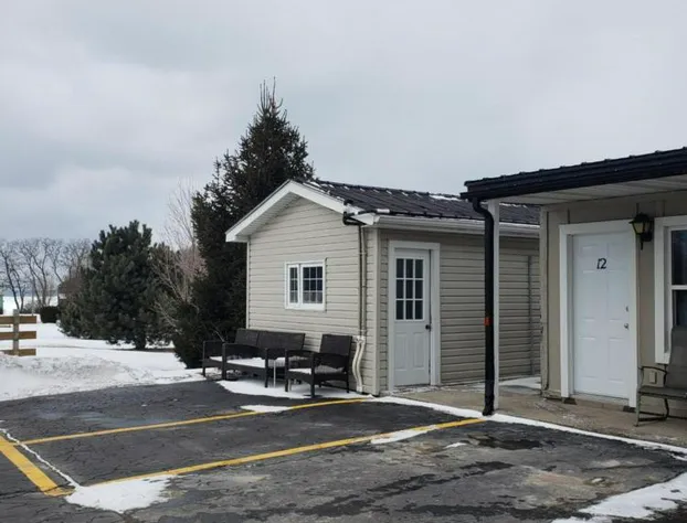 Lakeview Motel hotel detail image 1