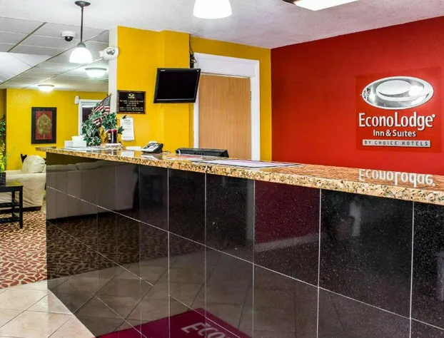 Econo Lodge Inn & Suites Walnut hotel detail image 2