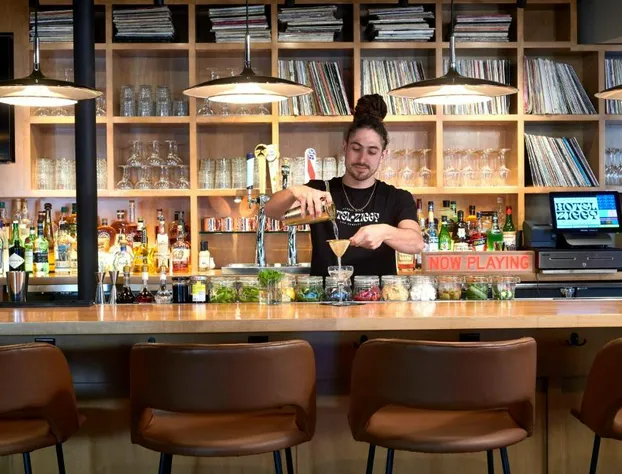 Hotel Ziggy on Sunset hotel detail image 1