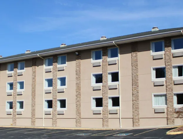 Suburban Studios Branson On The Strip hotel detail image 3