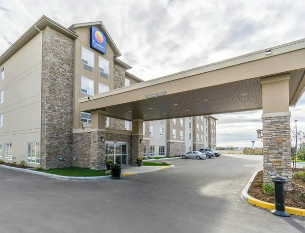 Comfort Inn & Suites Edmonton International Airport hotel detail image 1