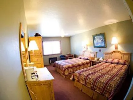 New Summit Inn hotel detail image 1