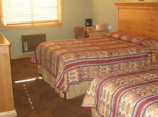 New Summit Inn hotel detail image 2