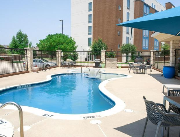 Hampton Inn & Suites Dallas/Lewisville-Vista Ridge Mall, TX hotel detail image 4
