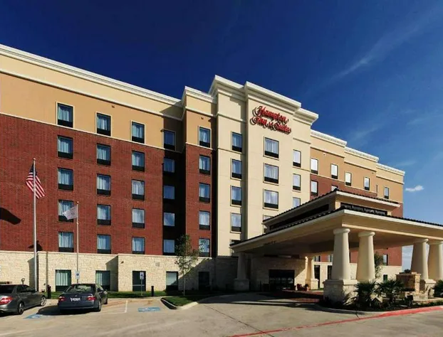 Hampton Inn & Suites Dallas/Lewisville-Vista Ridge Mall, TX hotel detail image 1