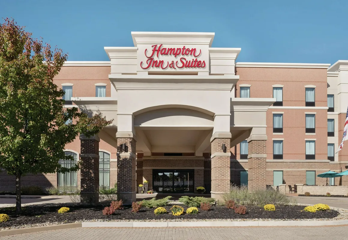 Hampton Inn & Suites Mishawaka/South Bend at Heritage Square hotel hero