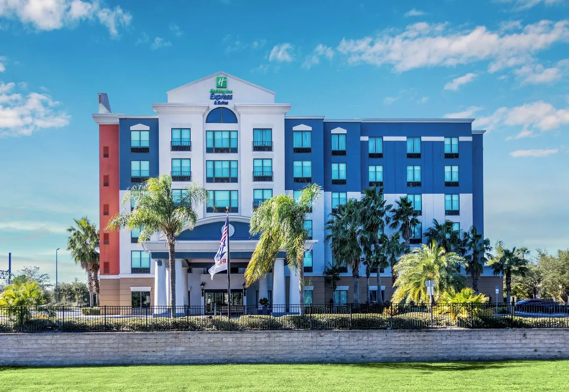Holiday Inn Express & Suites, International Drive by IHG hotel hero