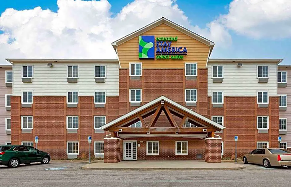Extended Stay America Select Suites - Cleveland - Airport hotel hero