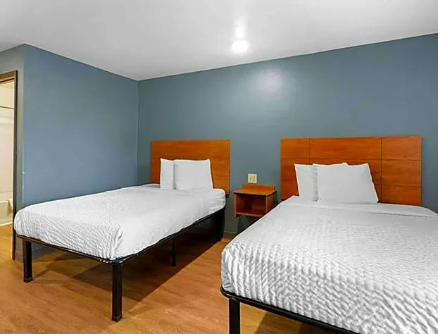 Extended Stay America Select Suites - Cleveland - Airport hotel detail image 4