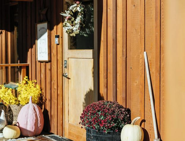 Myra Canyon Lodge + Ranch hotel detail image 4