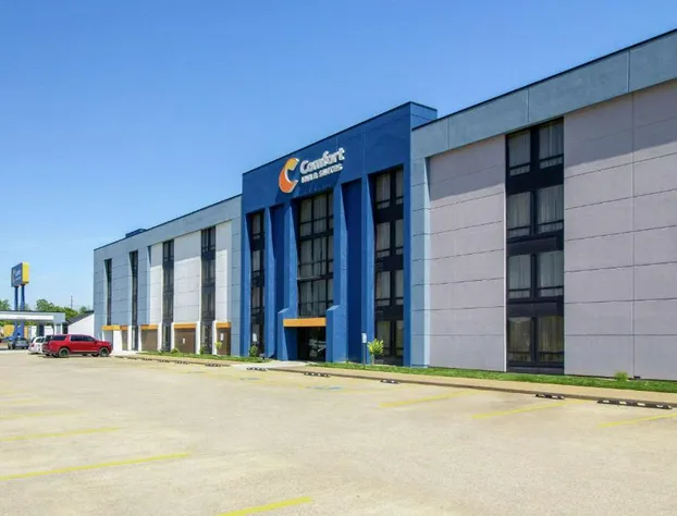 Comfort Inn & Suites Evansville Airport hotel detail image 3