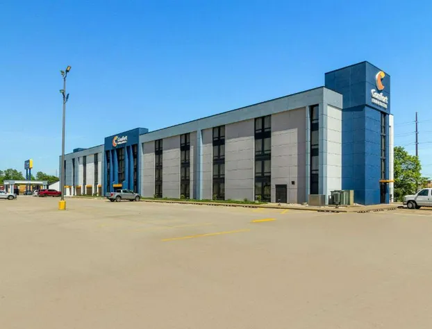 Comfort Inn & Suites Evansville Airport hotel detail image 4