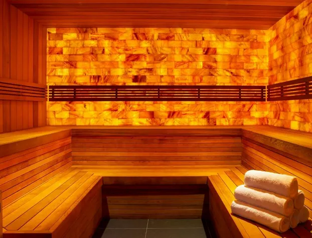 Niagara Falls Marriott on the Falls hotel detail image 2