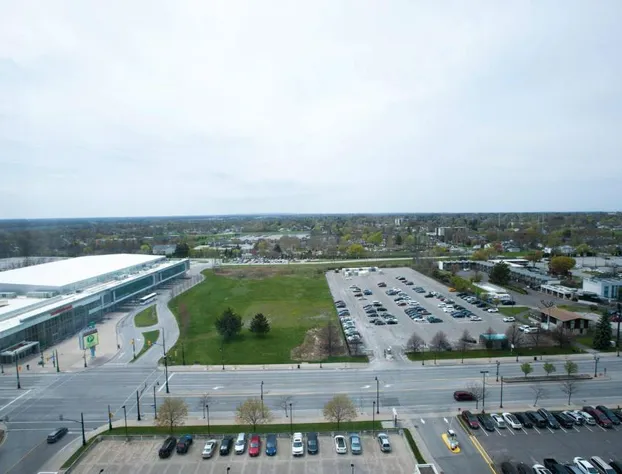 Niagara Falls Marriott on the Falls hotel detail image 3