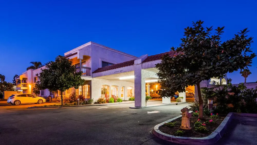 SureStay Hotel by Best Western Camarillo hotel hero
