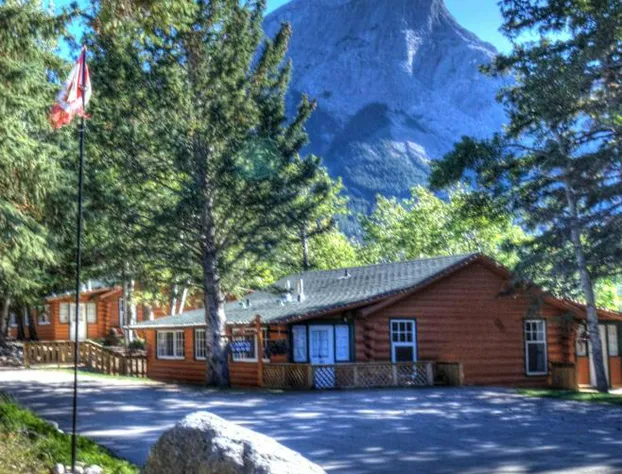 Overlander Mountain Lodge hotel detail image 4