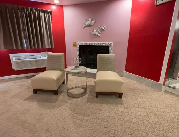 Inn of the Dove - Romantic Luxury Suites with Jacuzzi & Seasonal Fireplace at Harrisburg-Hershey-Philadelphia, PA hotel detail image 4