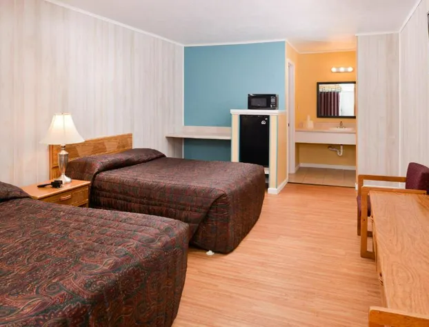 Red Carpet Inn Battleboro hotel detail image 2