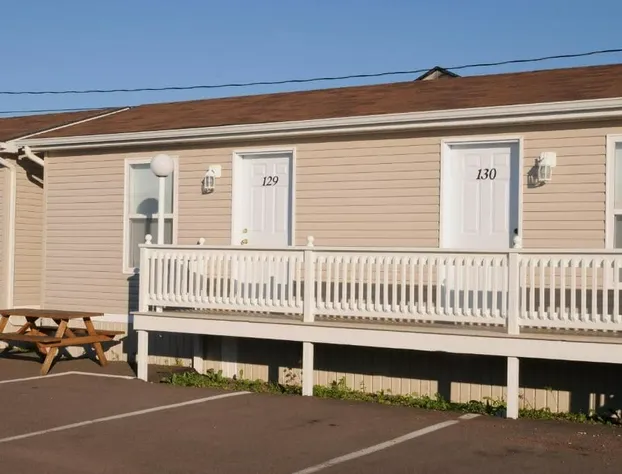 Gaudet Chalets & Motel hotel detail image 4