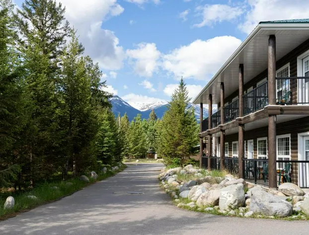 Pine Bungalows hotel detail image 1