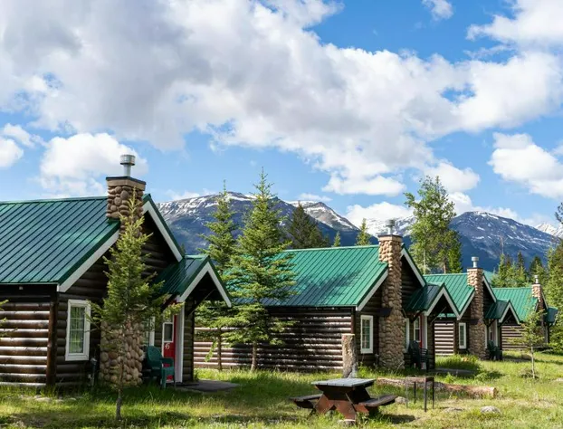 Pine Bungalows hotel detail image 4