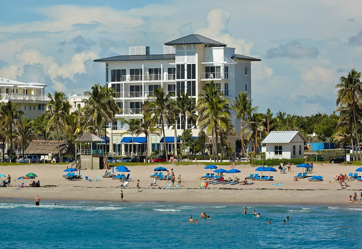 Royal Blues Hotel hotel hero