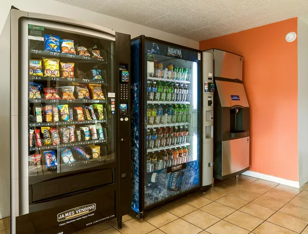 Motel 6 New Stanton, PA hotel detail image 4