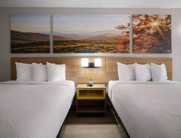 Days Inn by Wyndham Montgomery I-85 hotel detail image 4